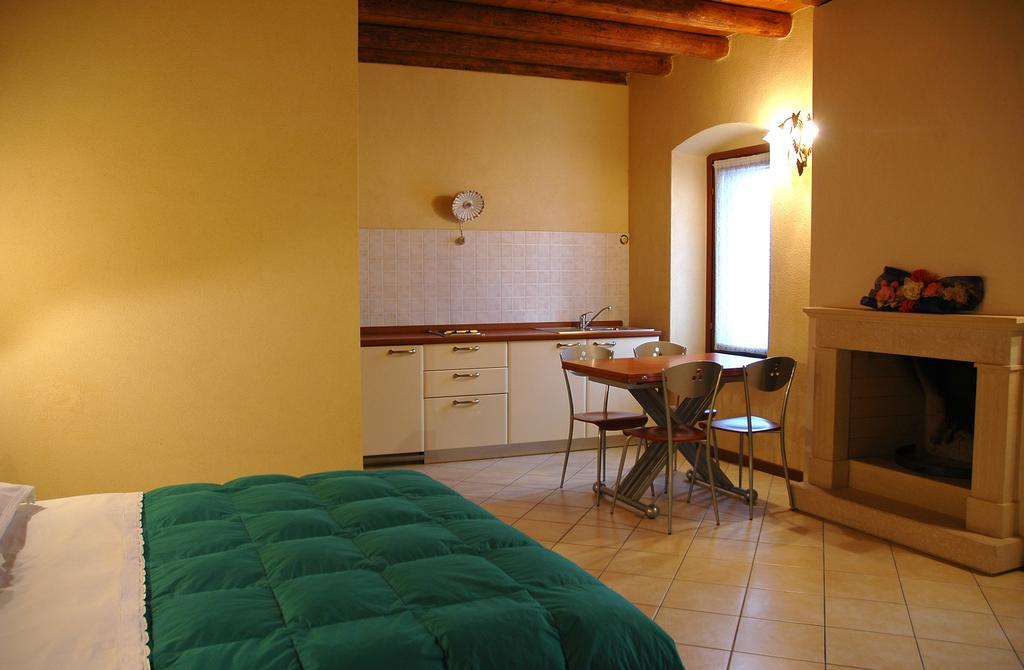 Agriturismo Le Mura Del Gherlo Villa Valeggio sul Mincio Ngoại thất bức ảnh